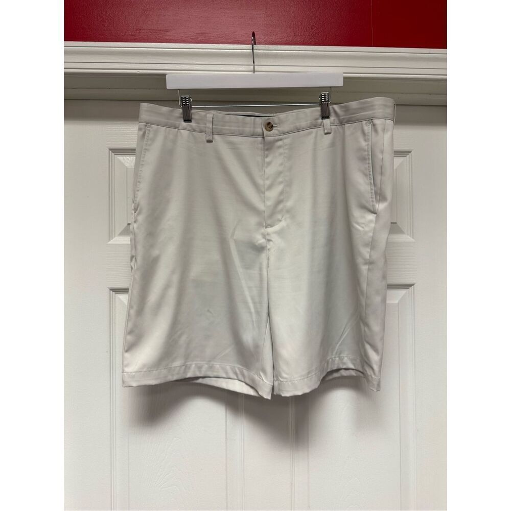 Vineyard Vines Creamy Tan Performance Links 9” Golf Shorts sz 40 NWOT